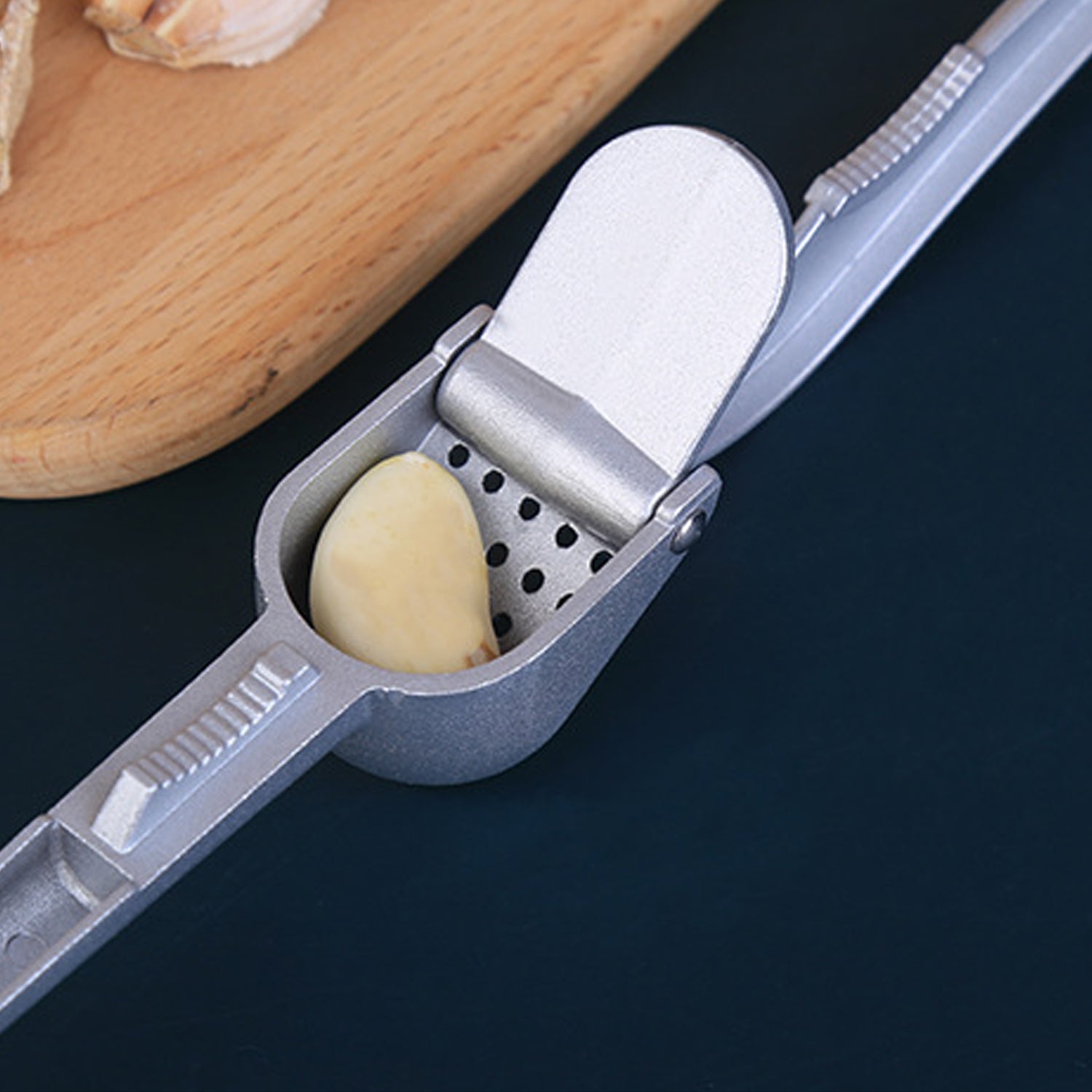 7030A Garlic Press All Aluminum Easy to Use with Light Weight without Difficulty Cooking Baking, Kitchen Tool, Dishwaher Safe 7030A Garlic Press All Aluminum Easy to Use with Light Weight without Difficulty Cooking Baking, Kitchen Tool, Dishwaher Safe